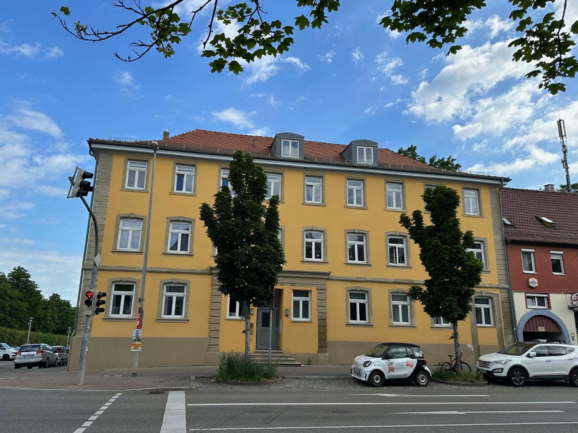Bella Casa - Business&Family - 2 Zimmer Direkt Neben Schloss, Parkplatz, Smarttv, Netflix, Waschmaschine, 24H Checkin, 71Qm, Kingsizebett, Hotelbettwaesche לודוויגסבורג מראה חיצוני תמונה