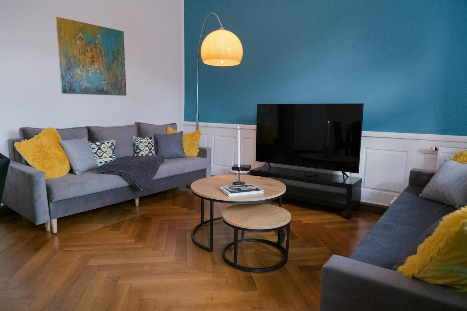 Bella Casa - Business&Family - 2 Zimmer Direkt Neben Schloss, Parkplatz, Smarttv, Netflix, Waschmaschine, 24H Checkin, 71Qm, Kingsizebett, Hotelbettwaesche לודוויגסבורג מראה חיצוני תמונה