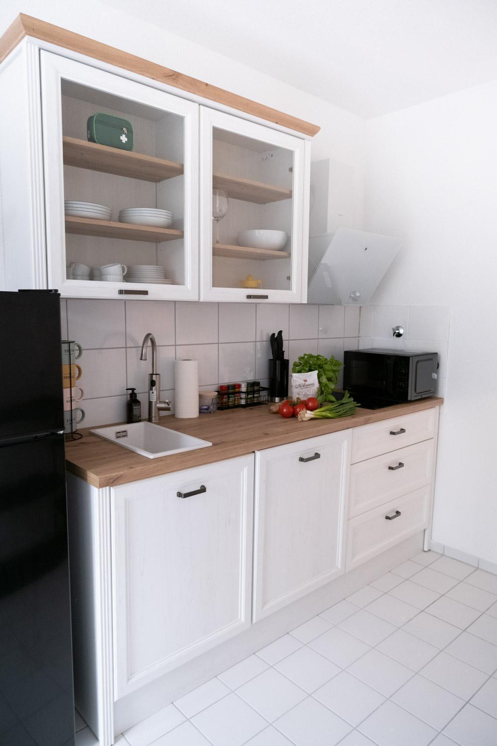 Bella Casa - Business&Family - 2 Zimmer Direkt Neben Schloss, Parkplatz, Smarttv, Netflix, Waschmaschine, 24H Checkin, 71Qm, Kingsizebett, Hotelbettwaesche לודוויגסבורג מראה חיצוני תמונה